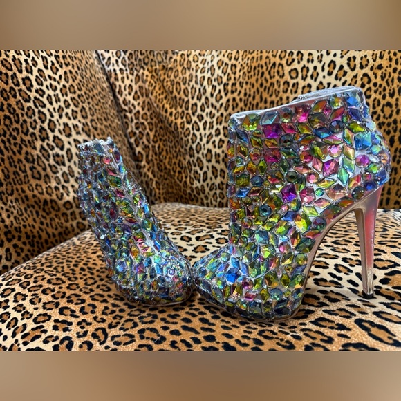 Multicolor Crystal Embellished Women's Ankle Boots - Picture 7 of 7